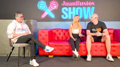 Blonde Argentine screams in public while COFLA24CM fucks her pussy in a Colombian bar!