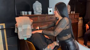 Fucking Rich with the Big Ass Hairdresser