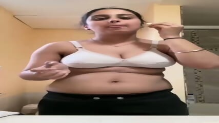 Punjabi college girl showing full nude