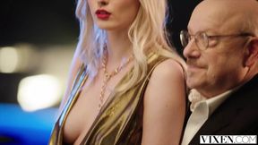 VIXEN Irresistible High Roller Amber Only Plays To Win