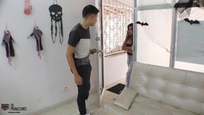 The best awakening for a horny roommate with big natural ass - Porn in Spanish