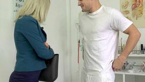 ”Licky Lex tried a new gynecologist”