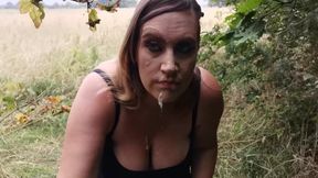 Outdoor BJ with cum walk - British big tits MILF