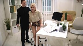 ”HR co-worker from Europe Zazie Skymm pissed herself at work & loved it”