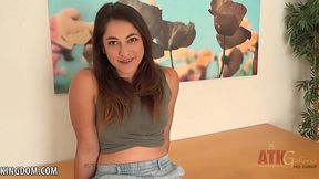 Mallory Monroe Flaunts Her Fuckable Curves, Showing Off That Juicy Ass