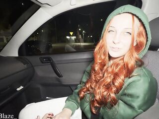 Napalona ruda laska wyruchała fotografa podczas sesji zdjęciowej - POLSKIE PORNO