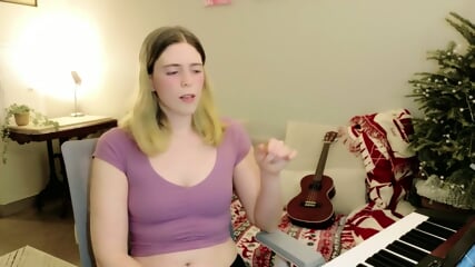 Teen gymnast's flexible legs spread wide for deep classroom creampie