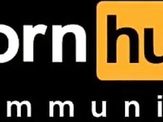 Chica jugando su coño caliente