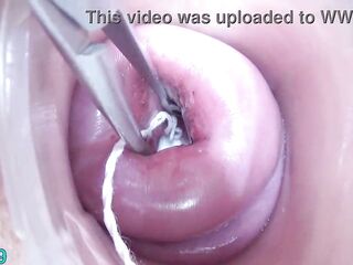 Lesbian babes pissing into the cervix of the other one directly since her pee gap