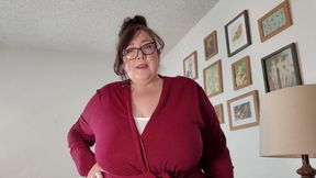 Pantyhose MILF Neighbor Helps You Relax with Her Scent