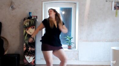 Ok I'm dancing for you (bbw dance sexy)