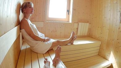 I caught a guy jerking off his dick in the sauna, so I gave him a blowjob.