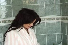 Breathtaking wife from France making her dude cum in the morning