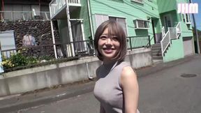 A Slender Beauty Explores