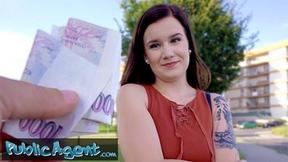 ”Adorable Little Eliss Gets Naked for Amateur Photoshoot”