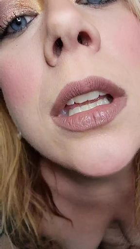 Sexy milf talking dirty JOI and wants you to cum with her til she's squirting